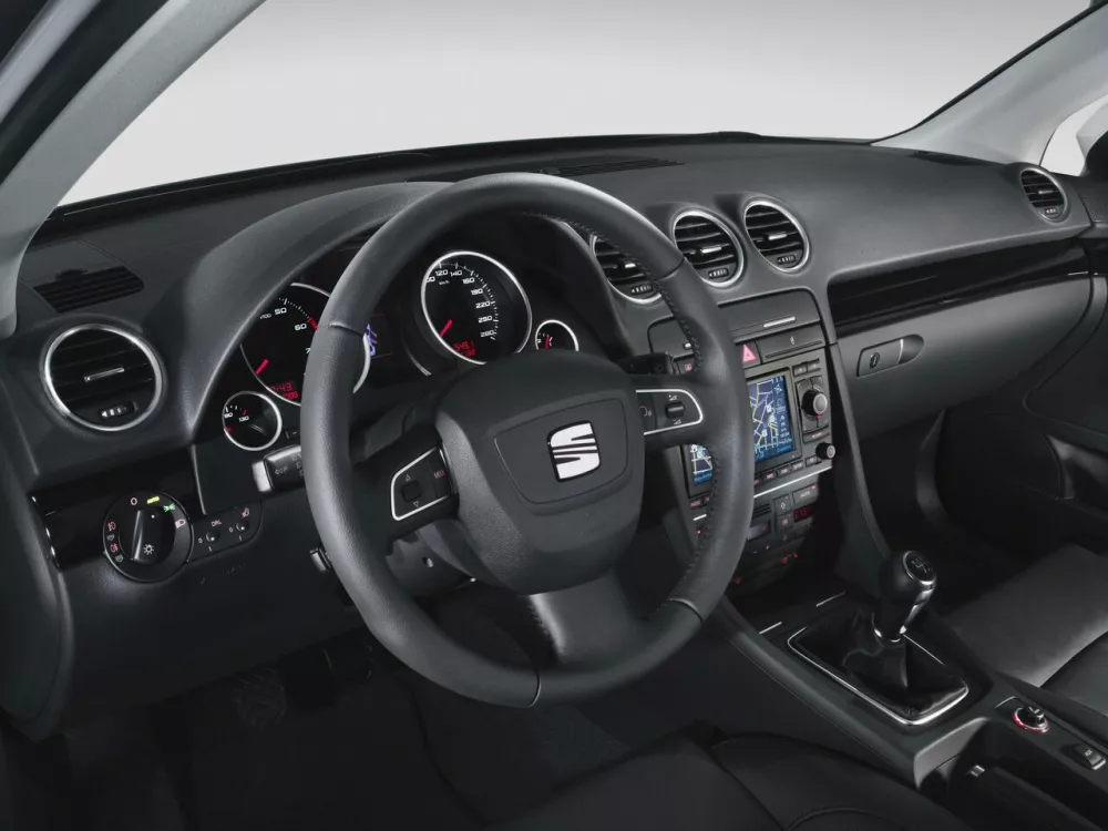 Автомобиль SEAT Exeo Универсал (5 дверей)