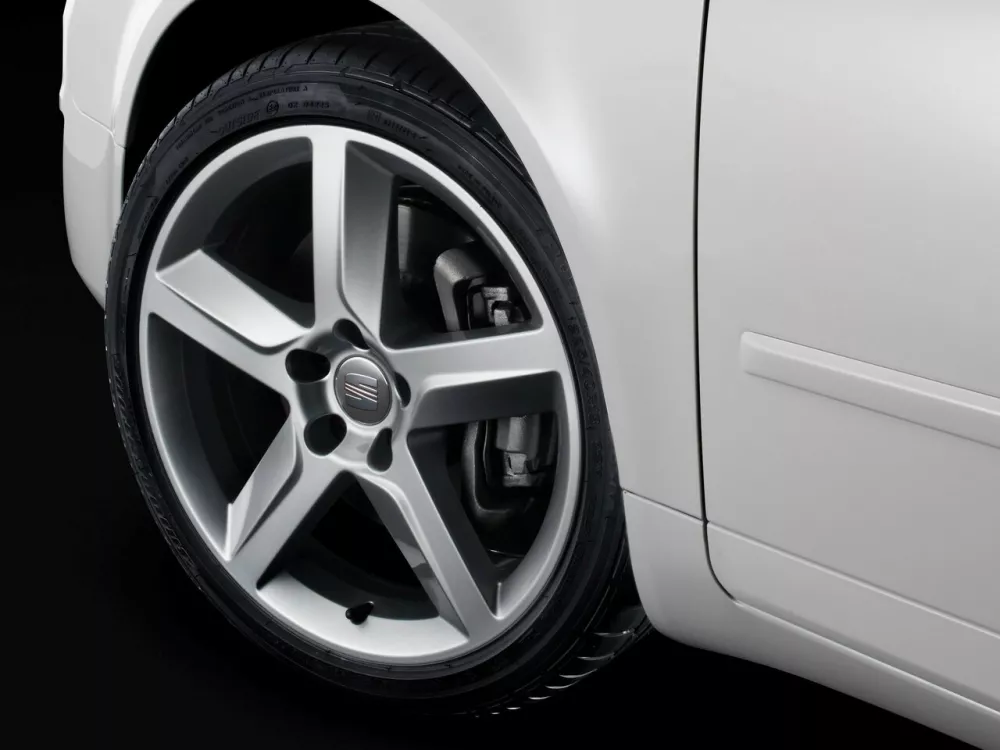 Автомобиль SEAT Exeo Седан