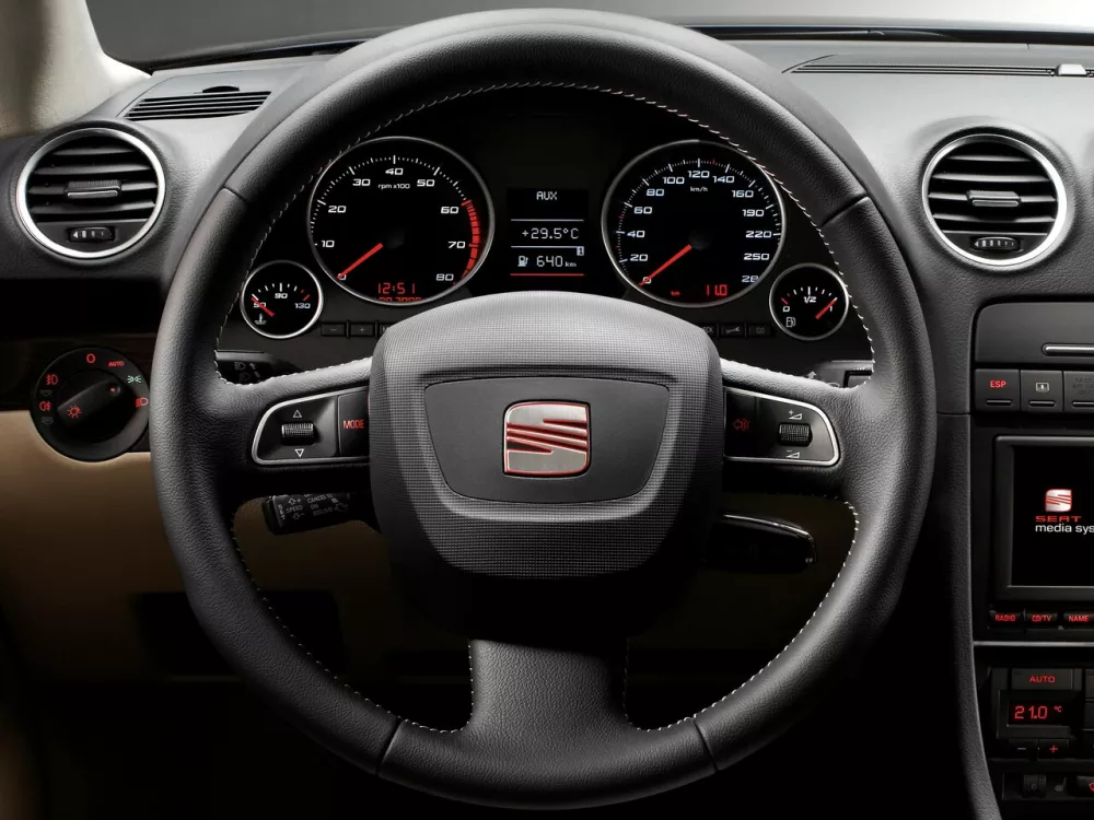 Автомобиль SEAT Exeo Седан