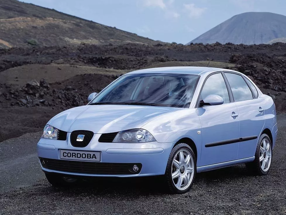 Автомобиль SEAT Cordoba II Седан