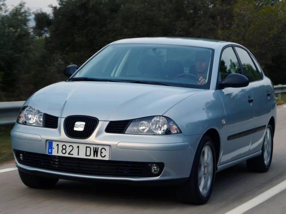 Автомобиль SEAT Cordoba II Рестайлинг Седан
