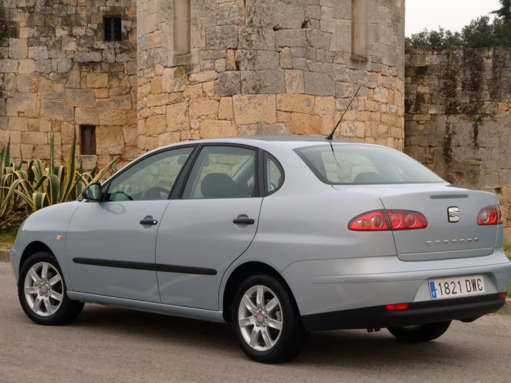 Автомобиль SEAT Cordoba II Рестайлинг Седан