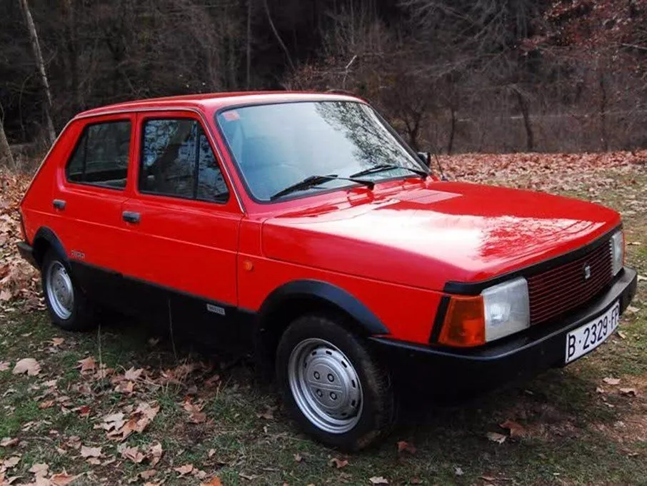 Автомобиль SEAT Fura Хэтчбек (5 дверей)