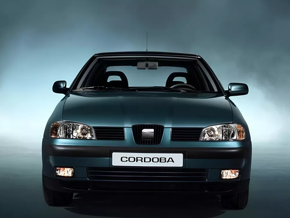 Автомобиль SEAT Cordoba I Рестайлинг Седан