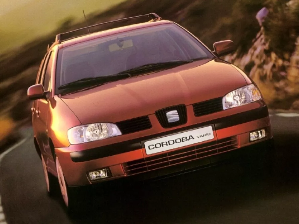 Автомобиль SEAT Cordoba I Рестайлинг Универсал (5 дверей)