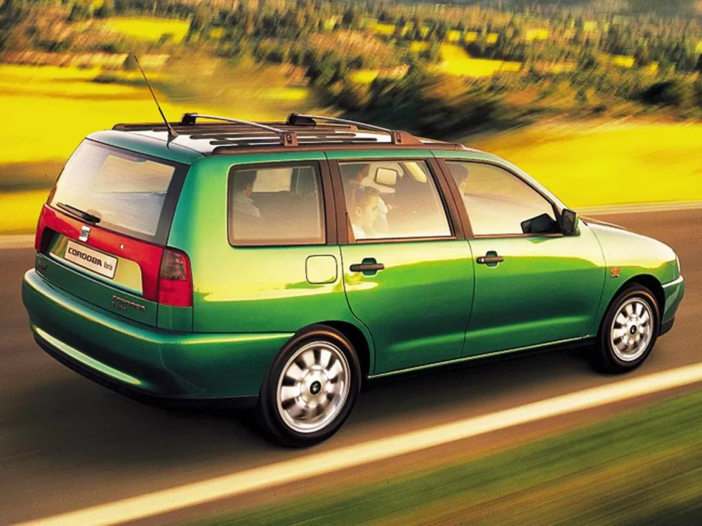 Автомобиль SEAT Cordoba I Рестайлинг Универсал (5 дверей)
