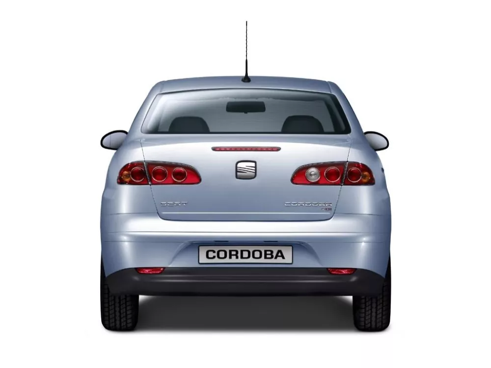 Автомобиль SEAT Cordoba II Седан