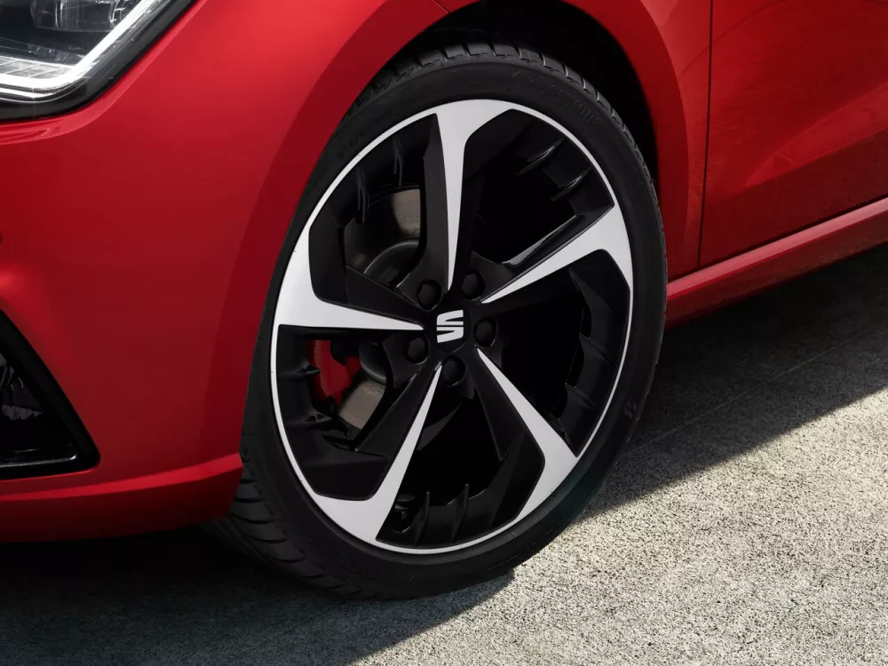 Автомобиль SEAT Ibiza V Рестайлинг Хэтчбек (5 дверей)