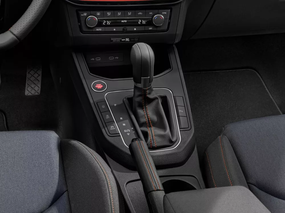 Автомобиль SEAT Ibiza V Рестайлинг Хэтчбек (5 дверей)