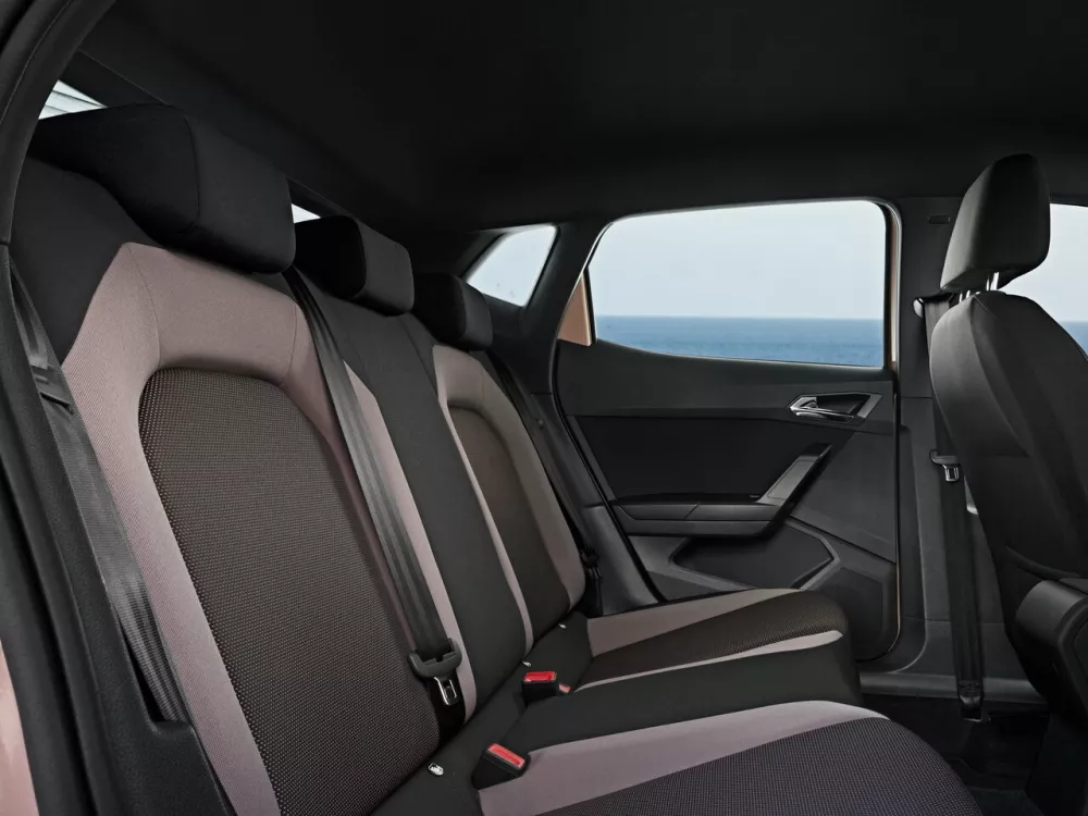 Автомобиль SEAT Ibiza V Хэтчбек (5 дверей)