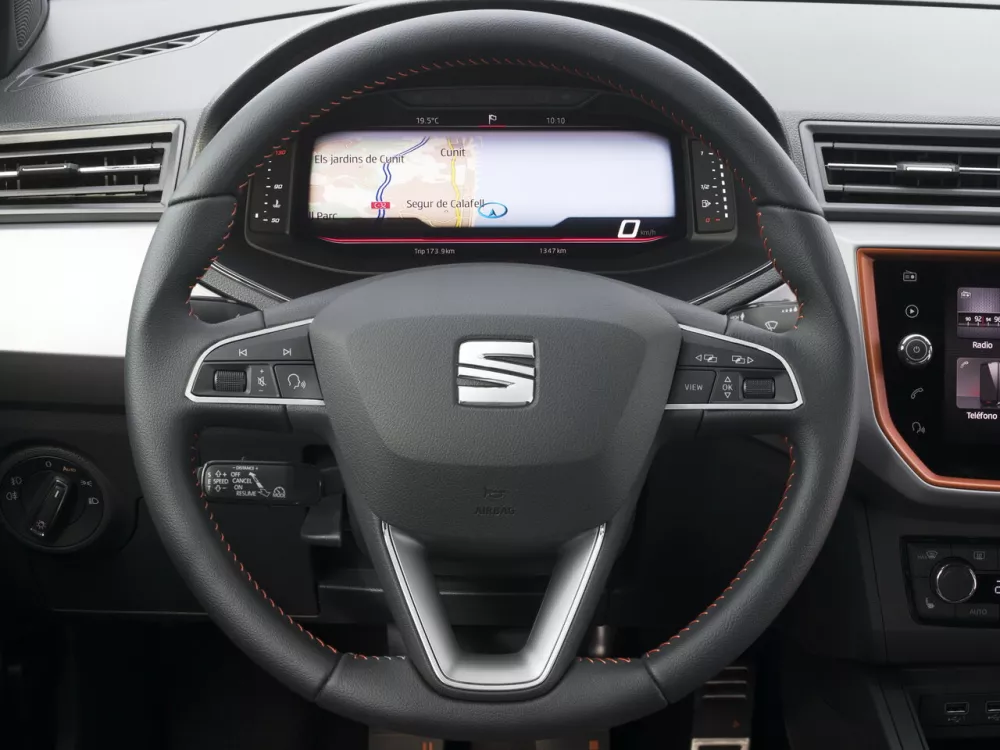 Автомобиль SEAT Ibiza V Хэтчбек (5 дверей)