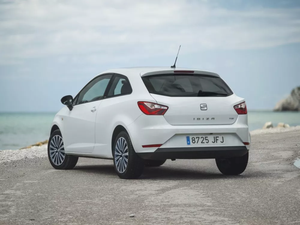 Автомобиль SEAT Ibiza IV Рестайлинг 2 Хэтчбек (3 двери)