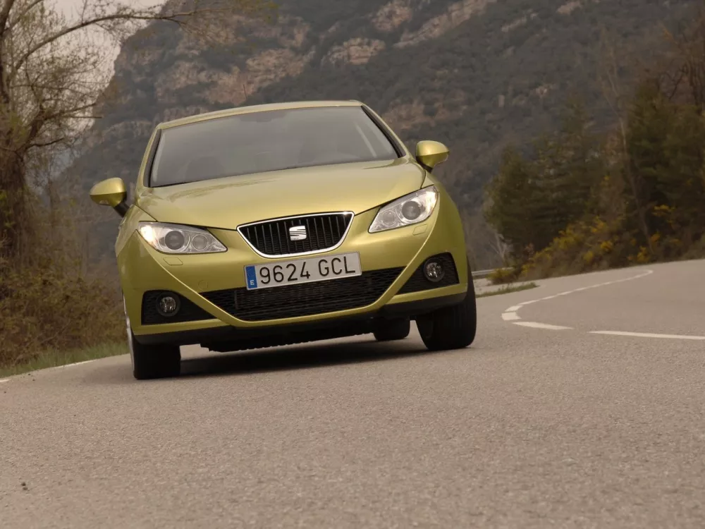 Автомобиль SEAT Ibiza IV Хэтчбек (5 дверей)