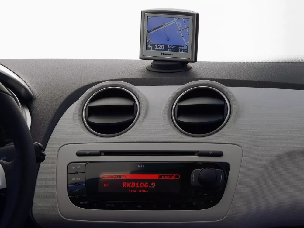 Автомобиль SEAT Ibiza IV Хэтчбек (5 дверей)