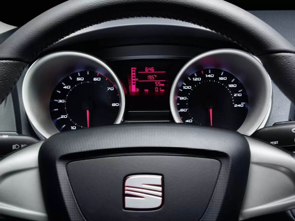Автомобиль SEAT Ibiza IV Хэтчбек (5 дверей)