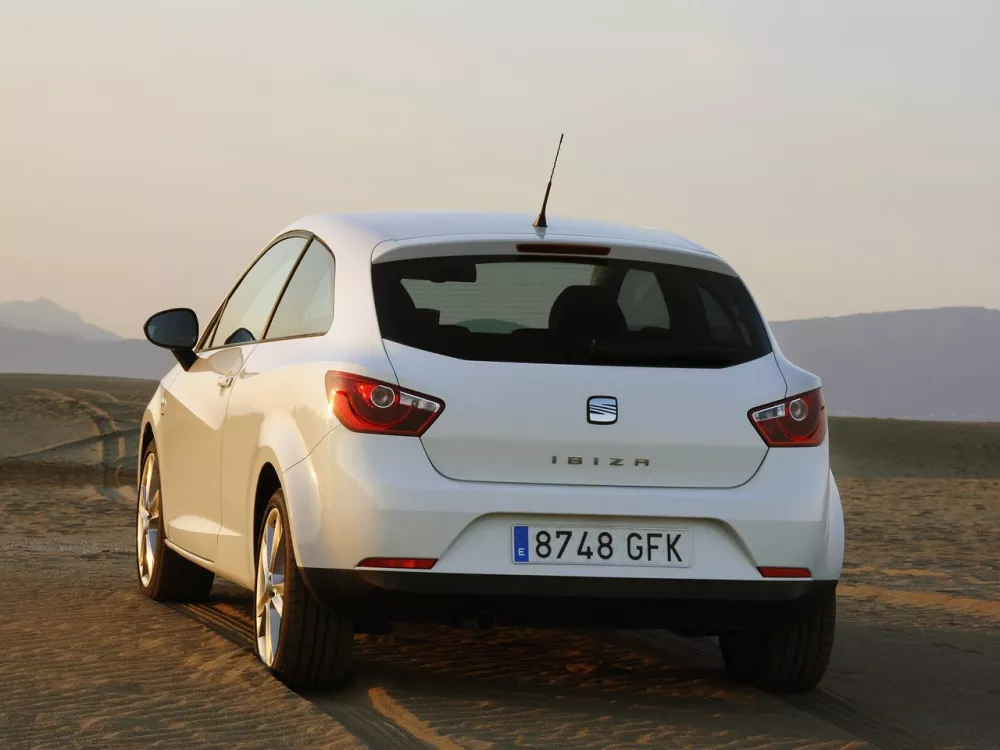 Автомобиль SEAT Ibiza IV Хэтчбек (3 двери)