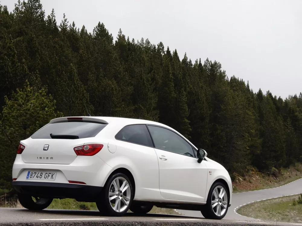 Автомобиль SEAT Ibiza IV Хэтчбек (3 двери)