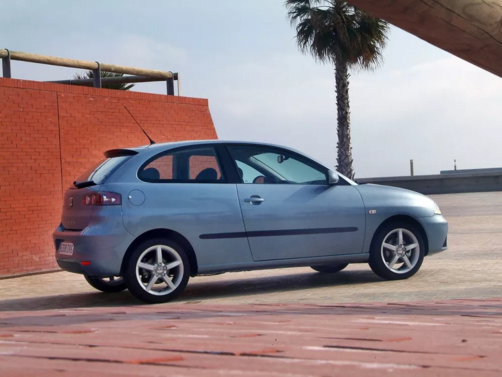 Автомобиль SEAT Ibiza III Рестайлинг Хэтчбек (3 двери)