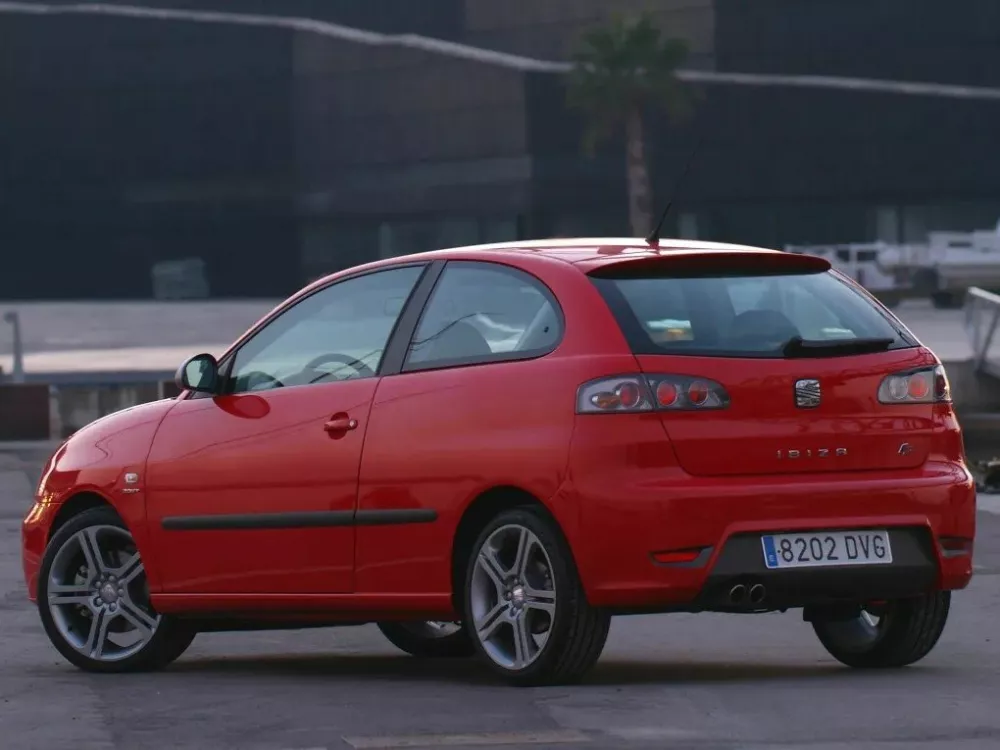 Автомобиль SEAT Ibiza III Рестайлинг Хэтчбек (3 двери)