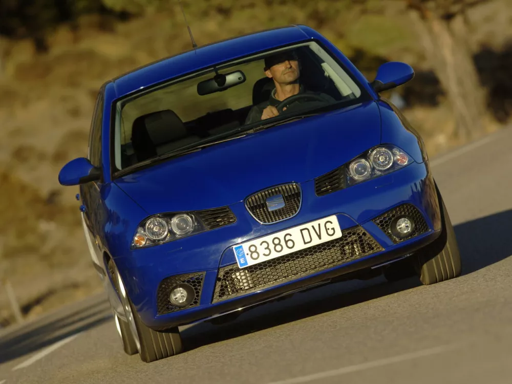 Автомобиль SEAT Ibiza III Хэтчбек (5 дверей)