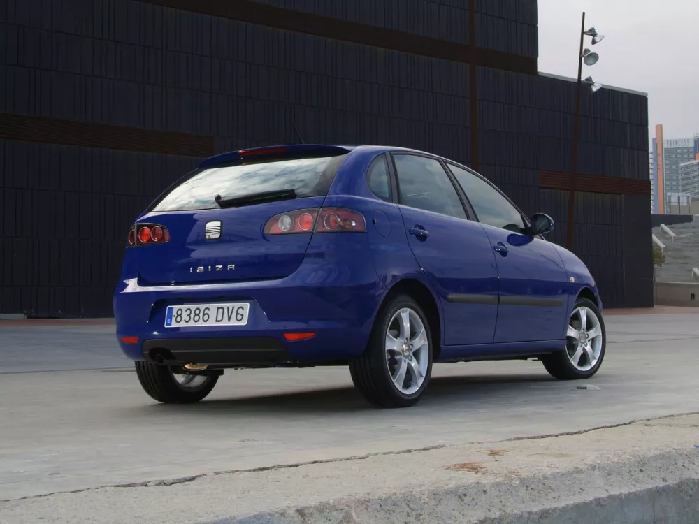 Автомобиль SEAT Ibiza III Хэтчбек (5 дверей)