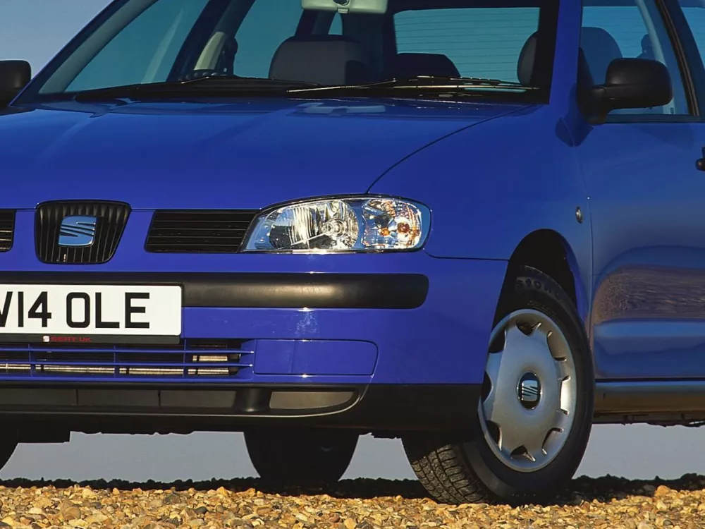Автомобиль SEAT Ibiza II Рестайлинг Хэтчбек (5 дверей)