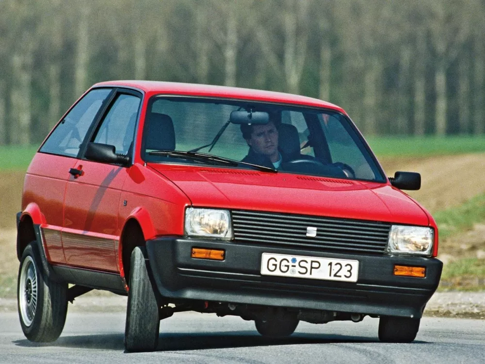 Автомобиль SEAT Ibiza I Хэтчбек (3 двери)