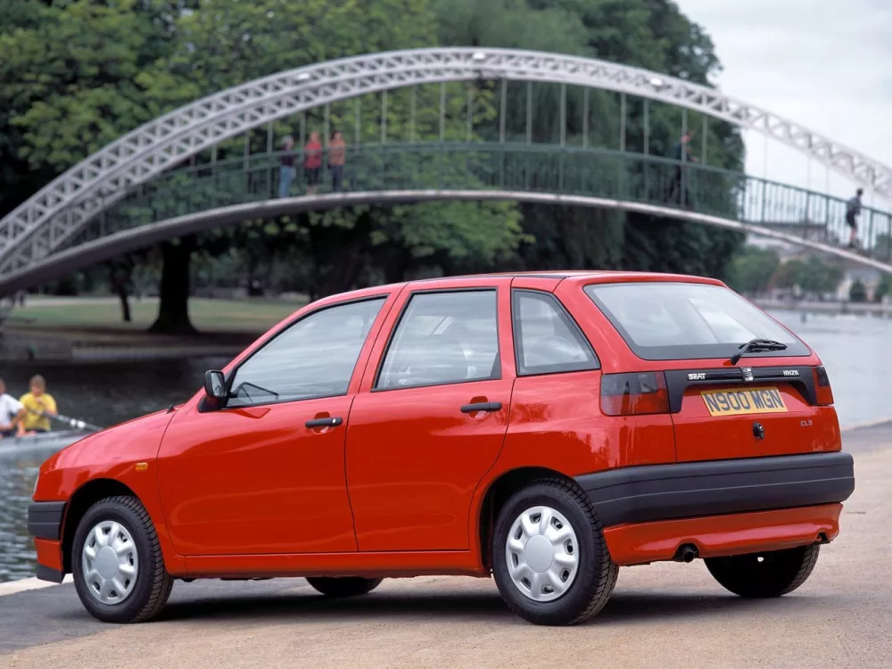 Автомобиль SEAT Ibiza II Хэтчбек (5 дверей)