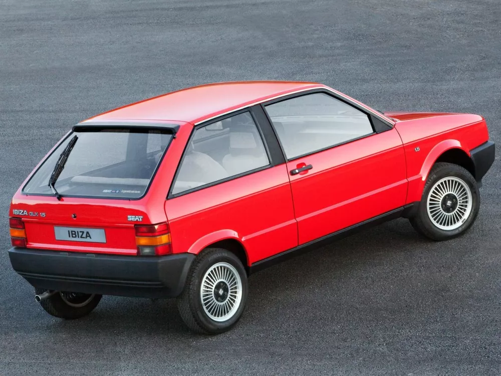 Автомобиль SEAT Ibiza I Хэтчбек (3 двери)