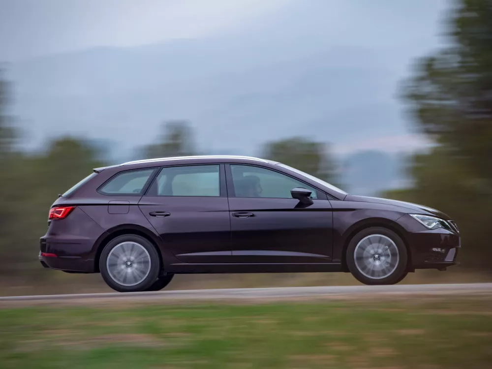 Автомобиль SEAT Leon III Рестайлинг Универсал (5 дверей)