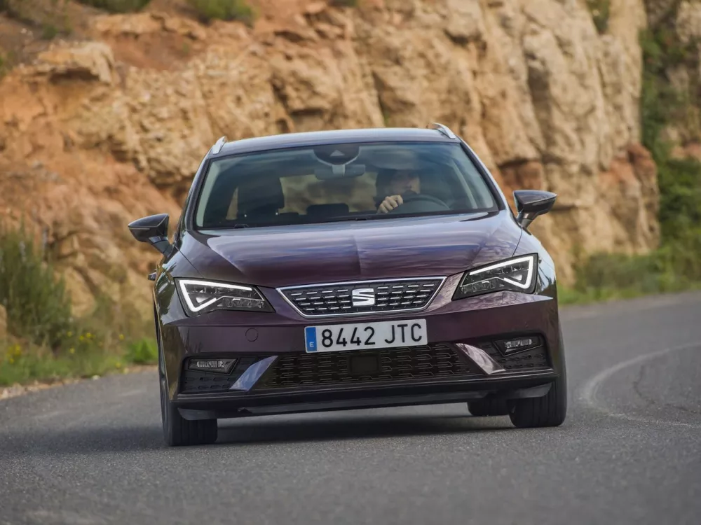 Автомобиль SEAT Leon III Рестайлинг Универсал (5 дверей)