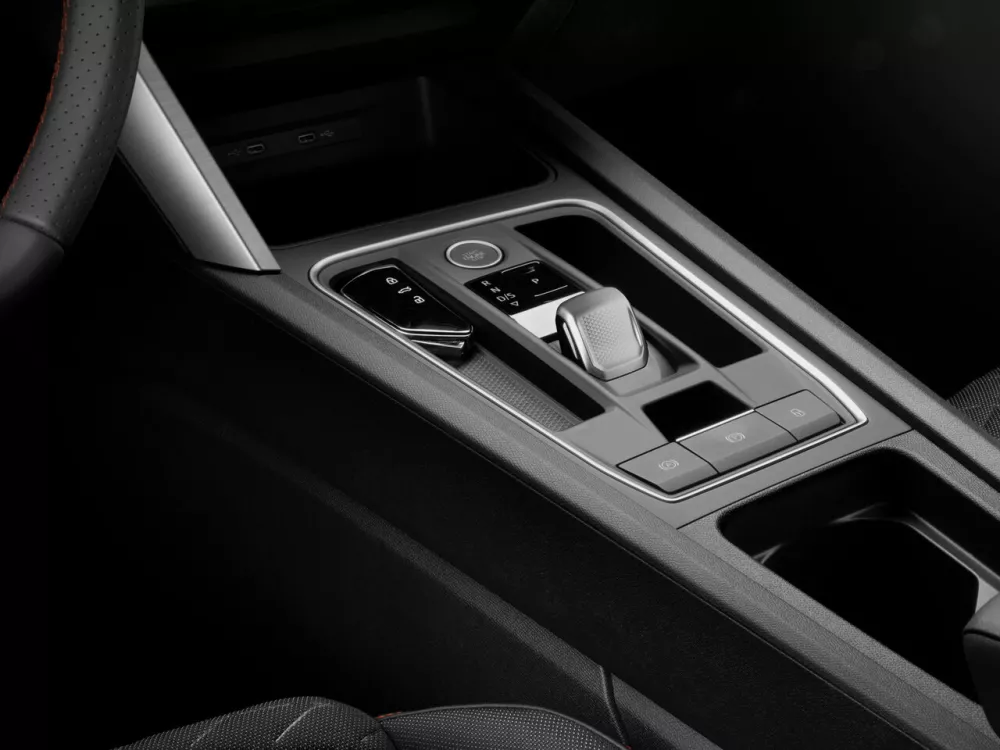 Автомобиль SEAT Leon IV Хэтчбек (5 дверей)