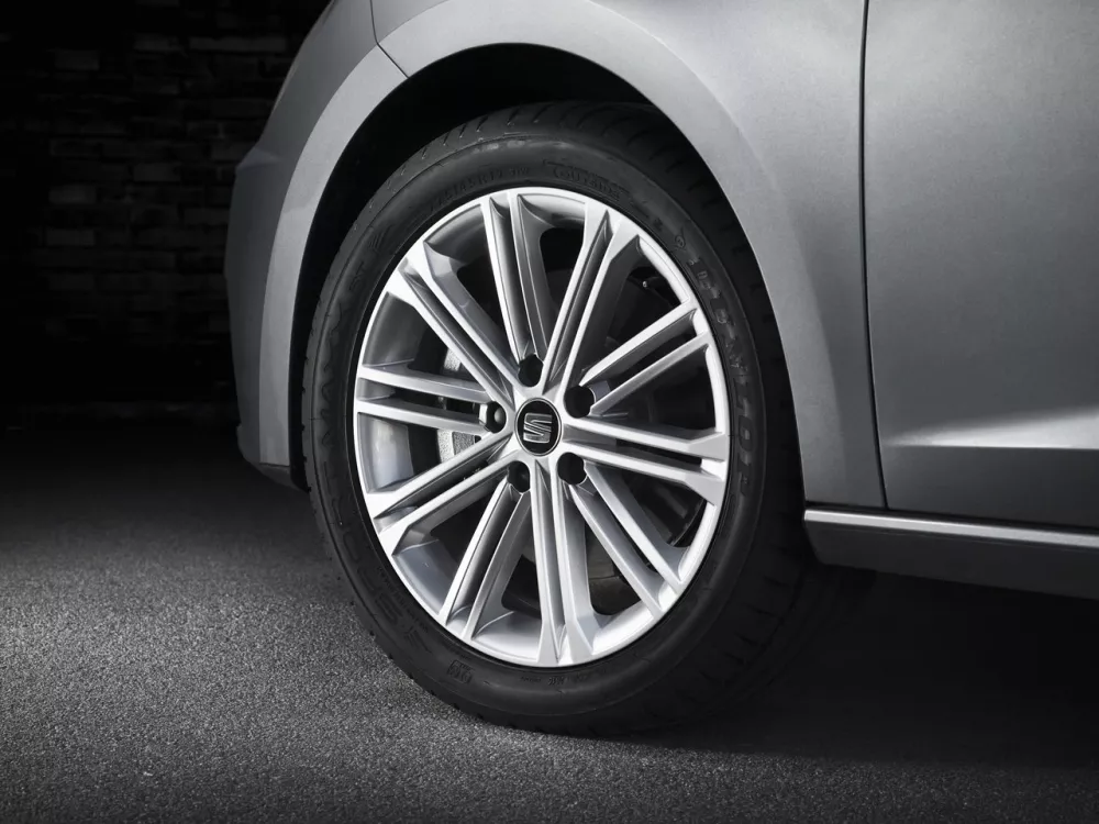Автомобиль SEAT Leon III Рестайлинг Хэтчбек (5 дверей)