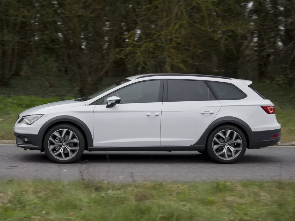 Автомобиль SEAT Leon III Рестайлинг Универсал (5 дверей) X-PERIENCE