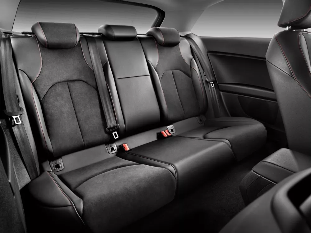 Автомобиль SEAT Leon III Хэтчбек (3 двери)