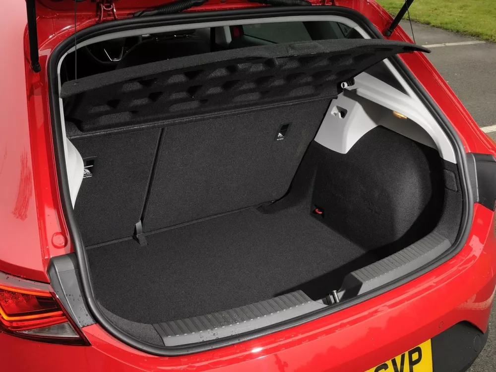 Автомобиль SEAT Leon III Хэтчбек (5 дверей)