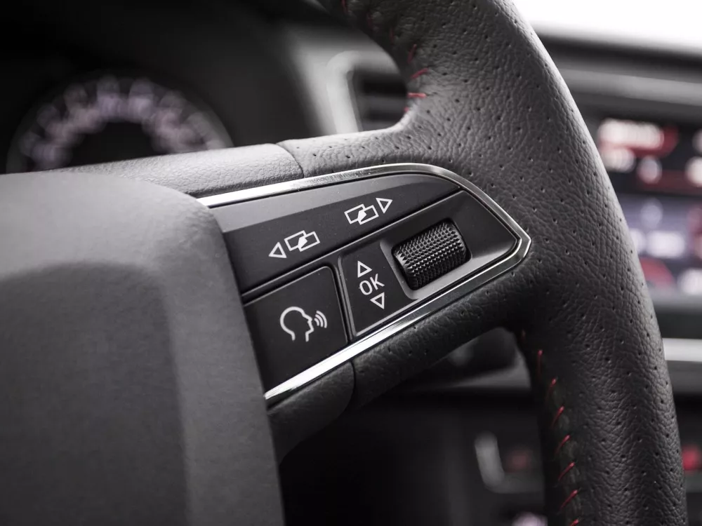 Автомобиль SEAT Leon III Хэтчбек (3 двери)