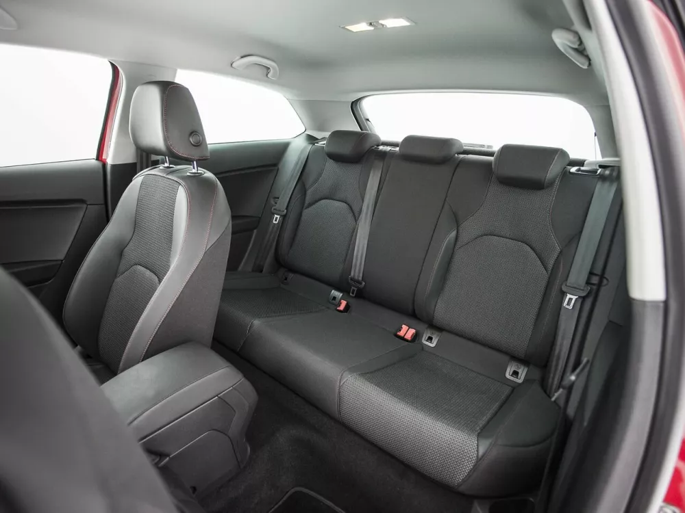 Автомобиль SEAT Leon III Хэтчбек (3 двери)
