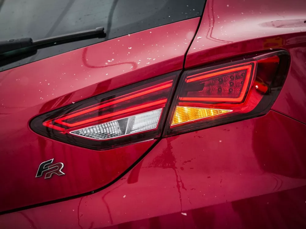 Автомобиль SEAT Leon III Хэтчбек (3 двери)