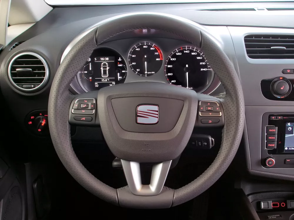 Автомобиль SEAT Leon II Рестайлинг Хэтчбек (5 дверей)