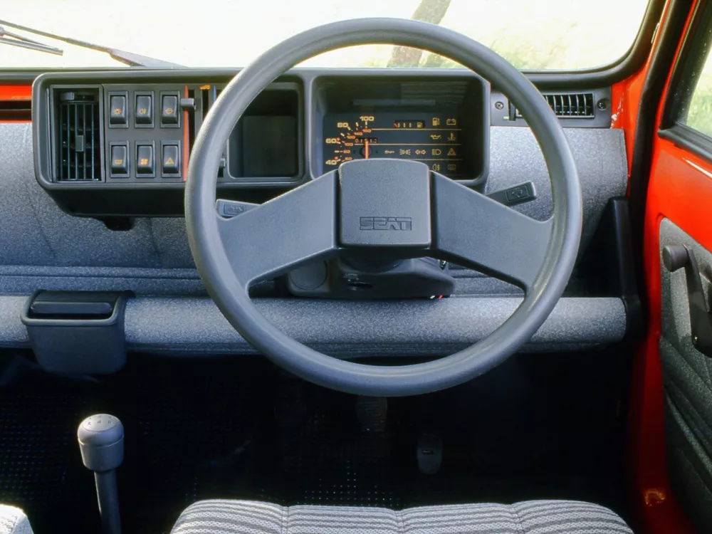 Автомобиль SEAT Marbella Хэтчбек (3 двери)
