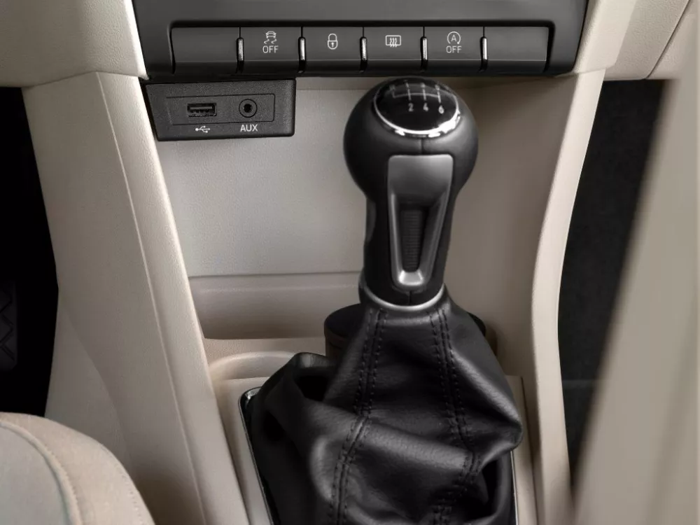 Автомобиль SEAT Toledo IV Лифтбек