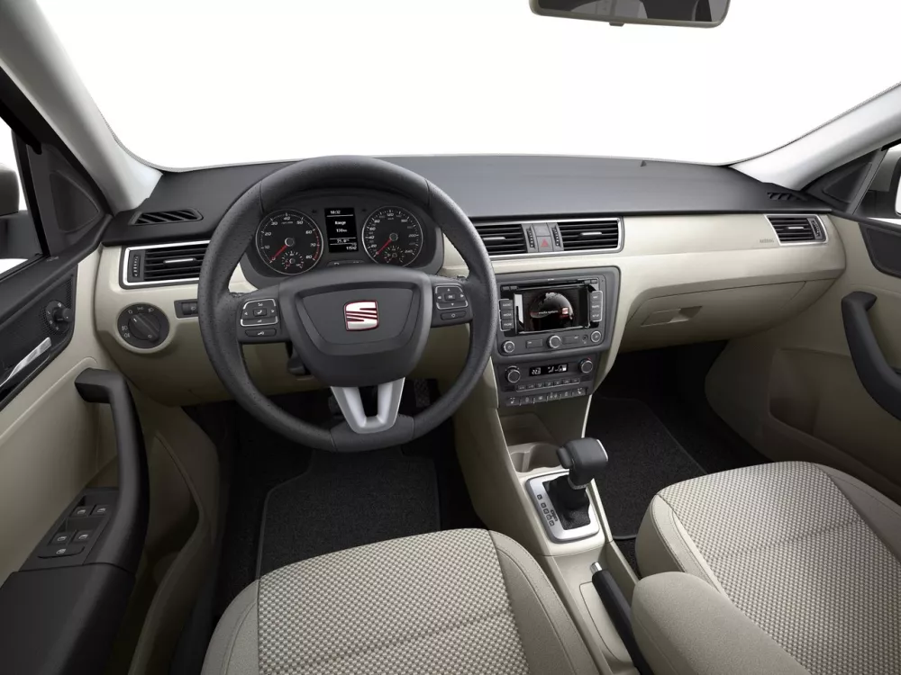 Автомобиль SEAT Toledo IV Лифтбек