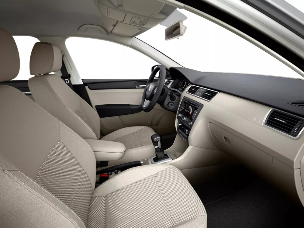 Автомобиль SEAT Toledo IV Лифтбек