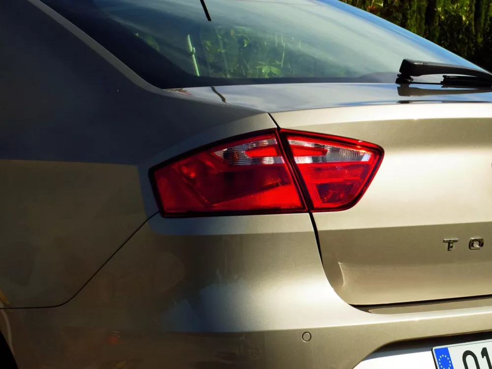 Автомобиль SEAT Toledo IV Лифтбек