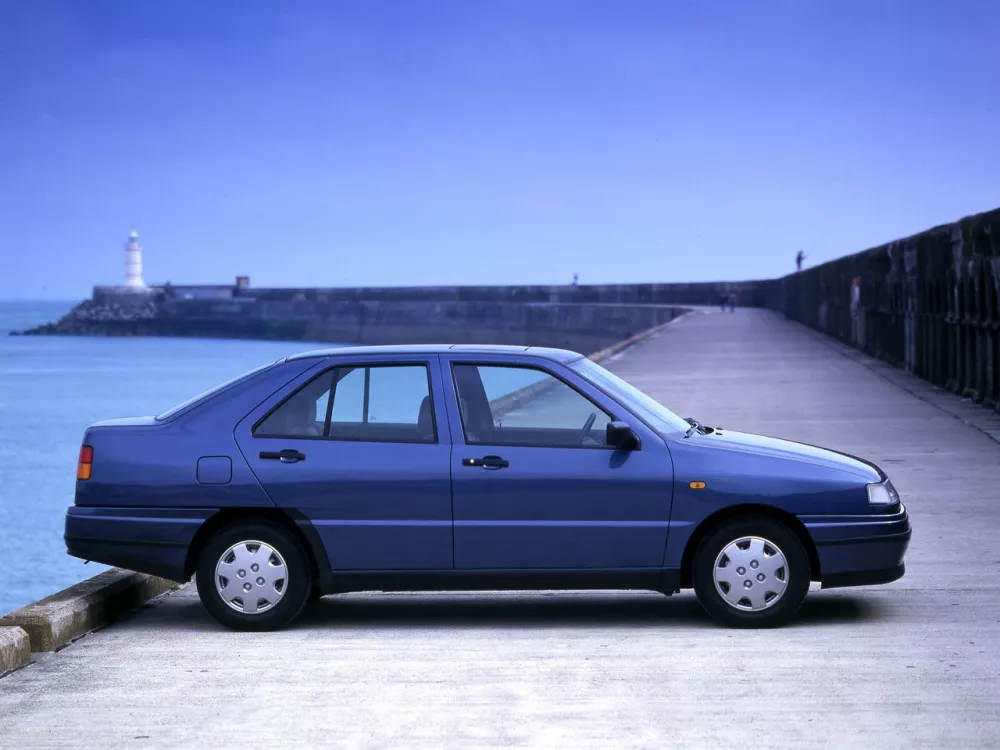 Автомобиль SEAT Toledo I Лифтбек