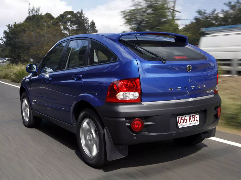 Автомобиль SsangYong Actyon I Внедорожник (5 дверей)