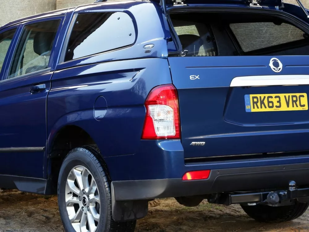 Автомобиль SsangYong Korando Sports Пикап Двойная кабина