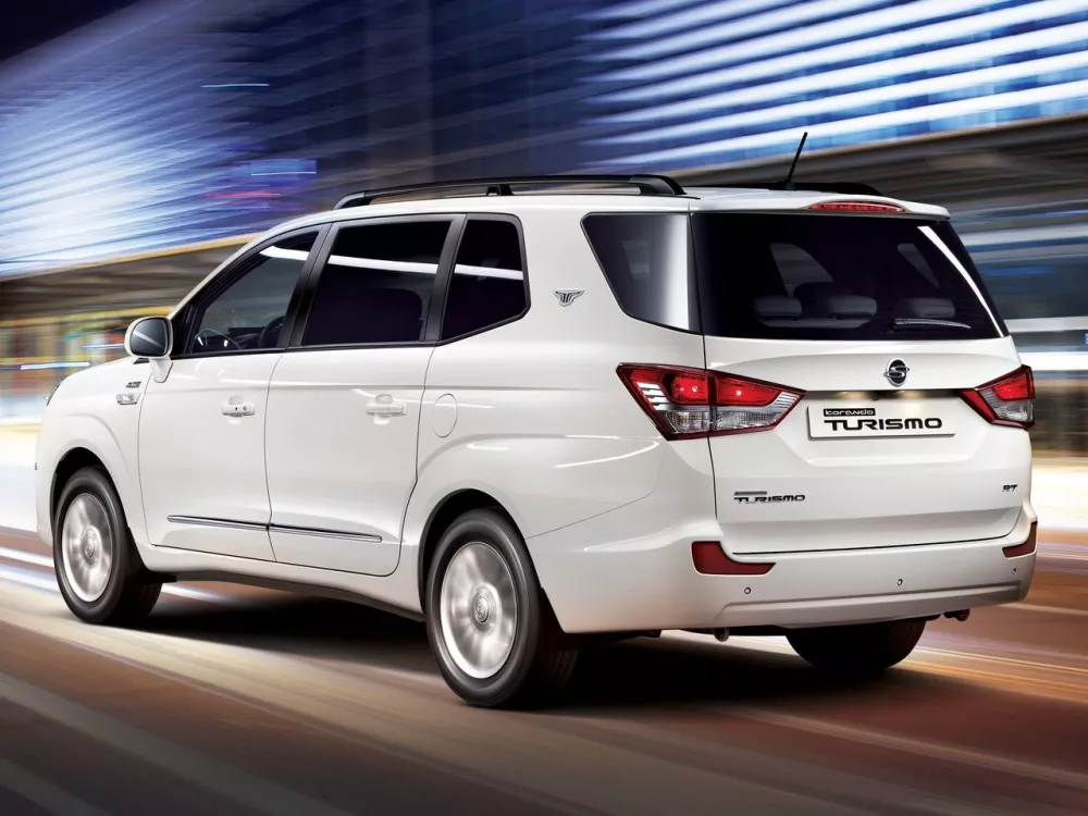 Автомобиль SsangYong Korando Turismo I Минивэн