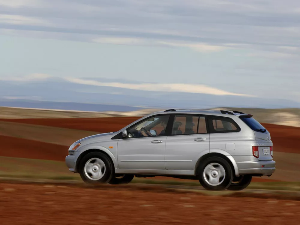 Автомобиль SsangYong Kyron I Внедорожник (5 дверей)
